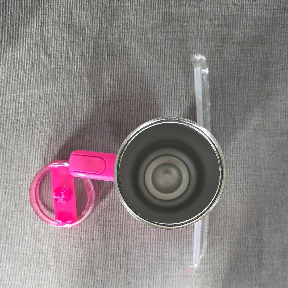 Stanley Hello Kitty Hot Pink Quencher H2.0 Tumbler with Straw, 40oz., New - Picture 5 of 10